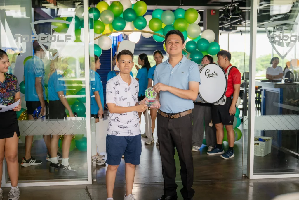 One Swing One Smiles เพื่อการศึกษา